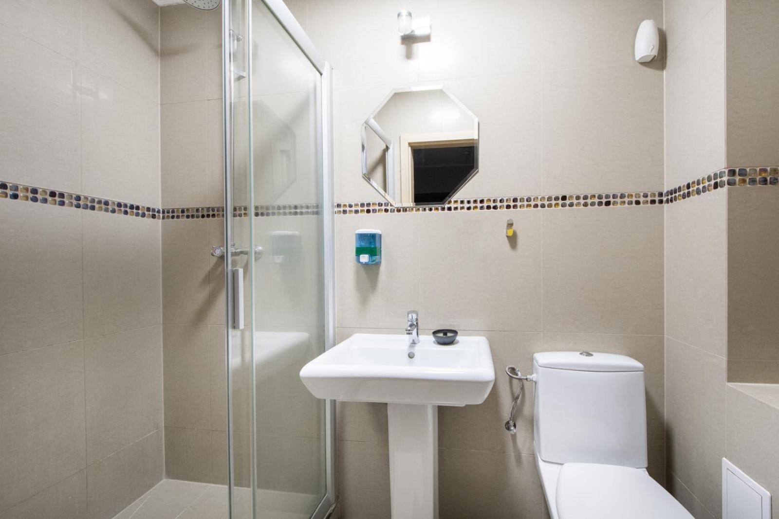ורשה Hostel Krokodyl-Stara Praga מראה חיצוני תמונה
